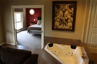 3 Kings Bed and Breakfast - Tourism Gold Coast